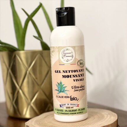 Gel nettoyant moussant pour visage