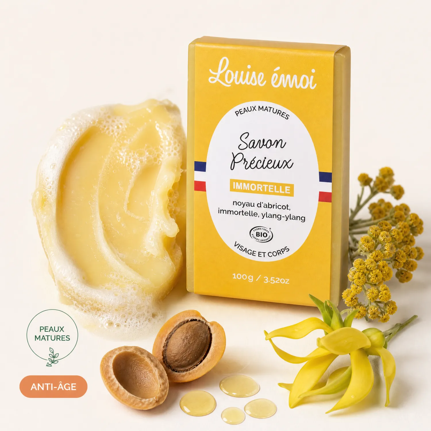 Savon bio anti-âge Louise émoi, texture crémeuse et fleurs immortelle