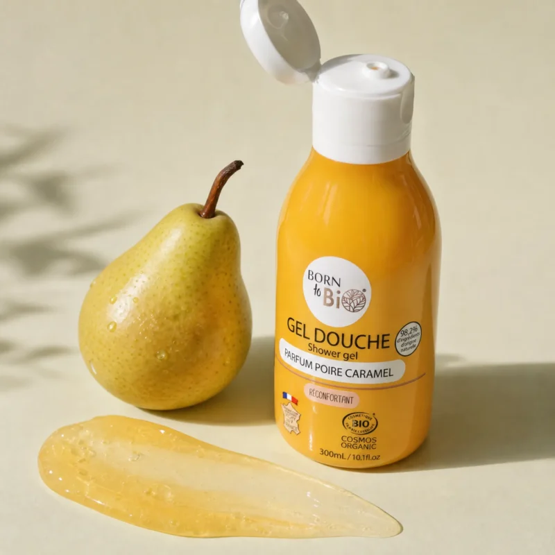 Gel douche bio poire caramel Born To Bio texture dorée et poire fraîche