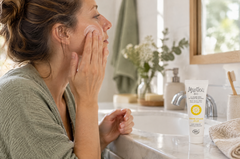 Crème de jour bio : le geste essentiel du matin pour une peau protégée
